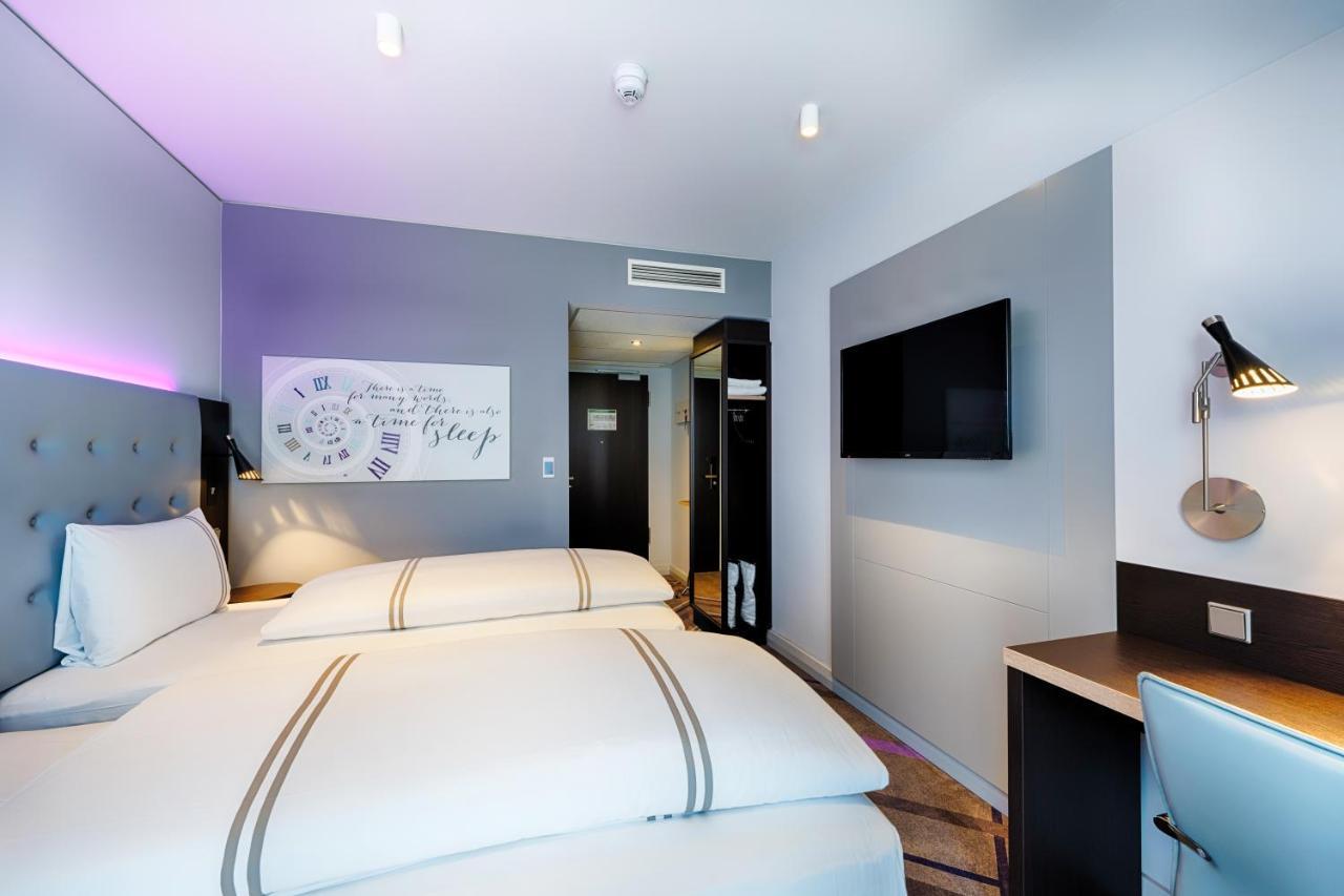 Premier Inn Darmstadt City Centre Exteriör bild