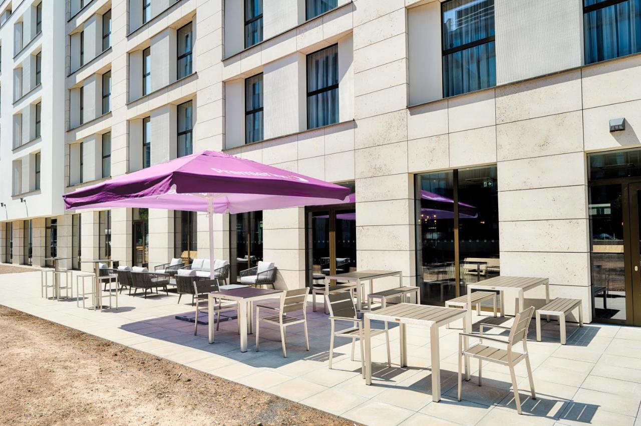 Premier Inn Darmstadt City Centre Exteriör bild
