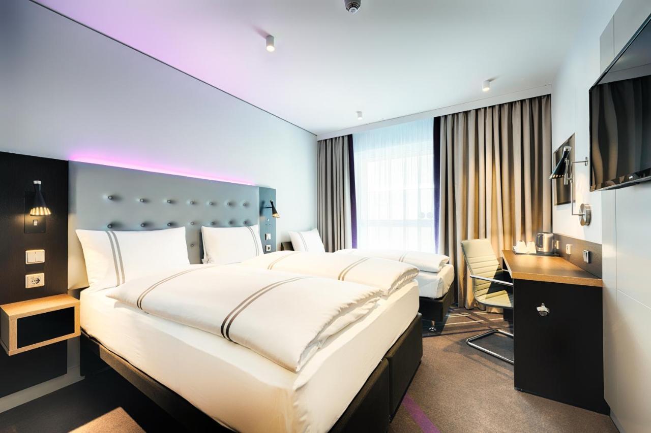 Premier Inn Darmstadt City Centre Exteriör bild