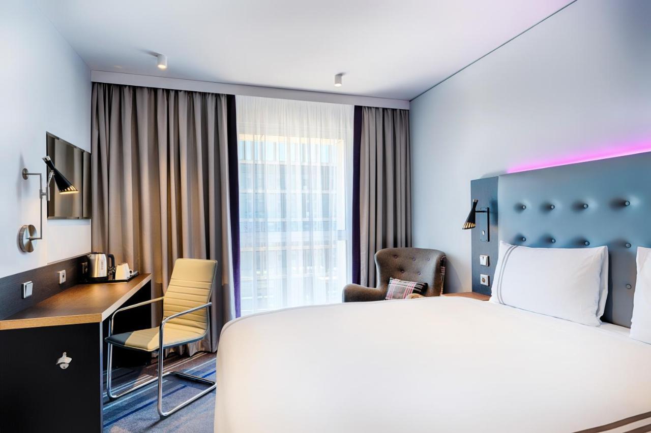 Premier Inn Darmstadt City Centre Exteriör bild