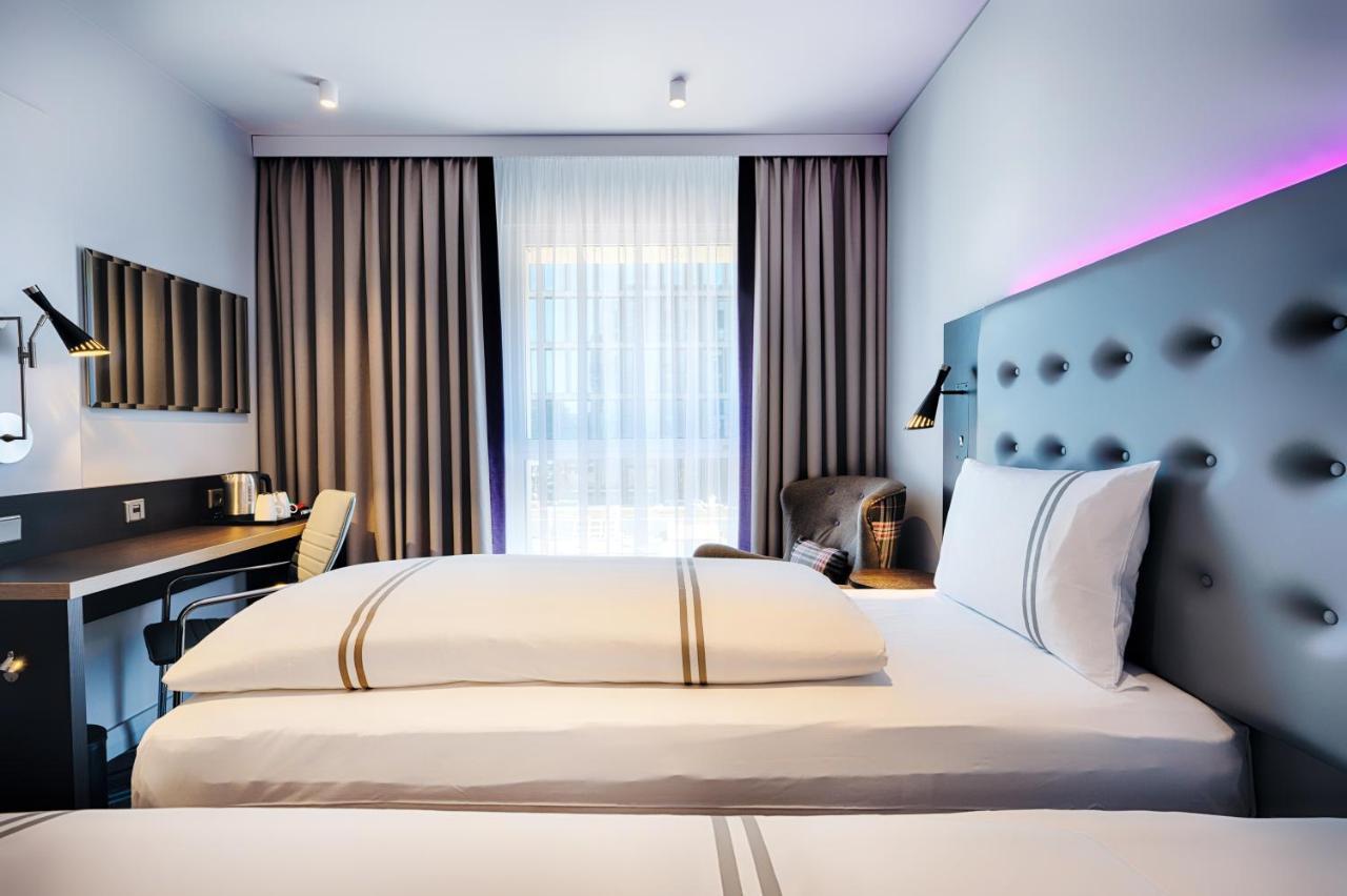 Premier Inn Darmstadt City Centre Exteriör bild